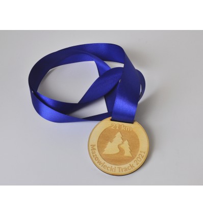 Medal drewniany 6x6cm grubość 5mm ze wstążką
